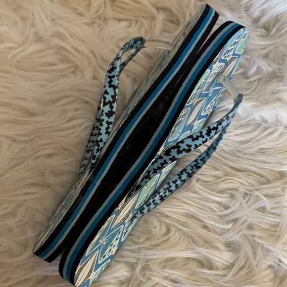 VERA BRADLEY go fish rubber flip flops in cool blue teal back color combo - Picture 5 of 9